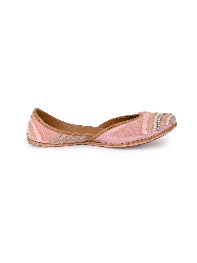 Hand embroidered pink jutti