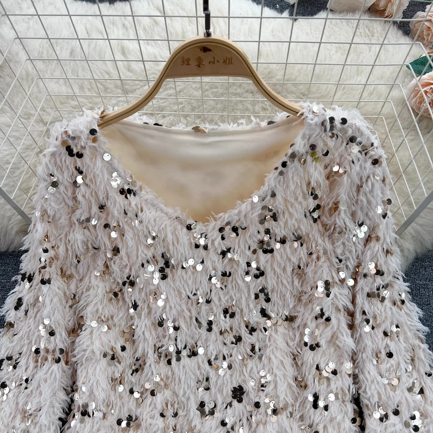 sequined loose fashionable top trend       S4664